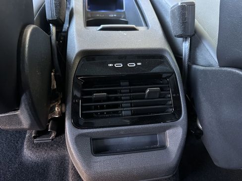 Used 2021 Volkswagen ID.4 1st Edition image 40