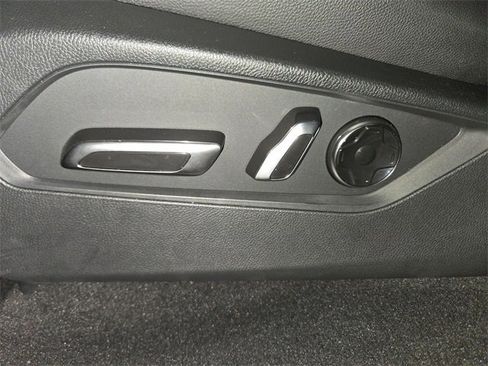 Certified 2025 Acura MDX FWD image 12