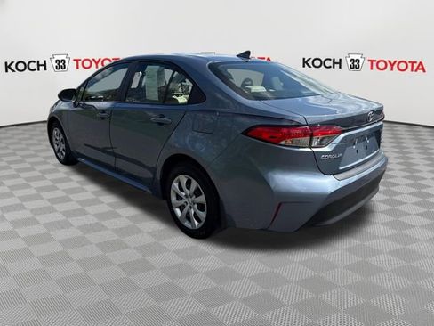 Used 2025 Toyota Corolla LE image 6