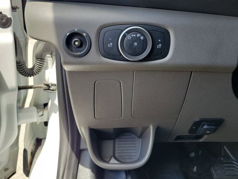 Used 2023 Ford Transit 350 DRW RWD image 21