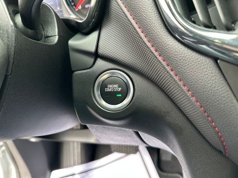 Used 2022 Chevrolet Equinox RS image 25