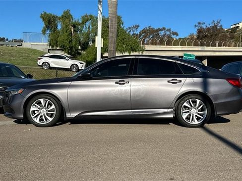 Used 2018 Honda Accord LX image 9