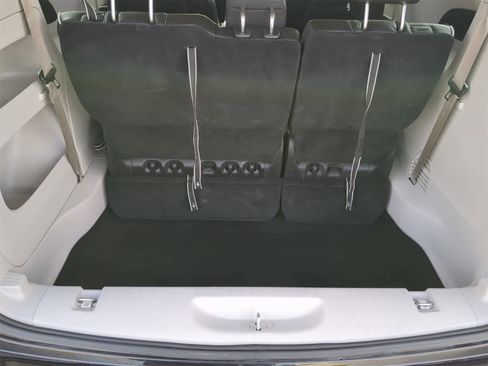 Used 2023 Chrysler Pacifica Limited image 41