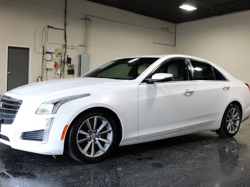 Used 2018 Cadillac CTS Luxury RWD image 7
