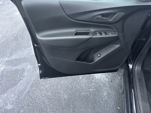 Used 2024 Chevrolet Equinox LT image 10