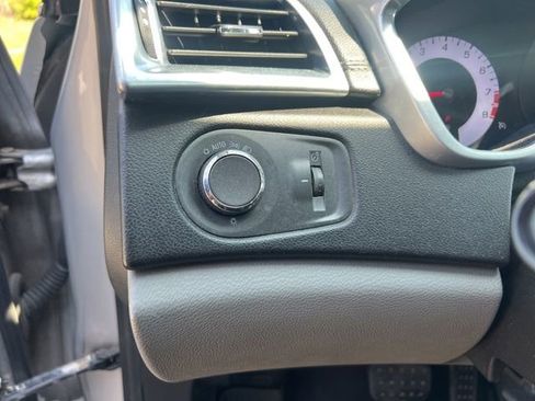 Used 2011 Cadillac SRX 2WD image 20