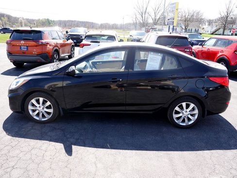 Used 2012 Hyundai Accent GLS w/ Premium Pkg 3 image 4