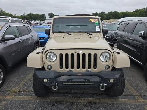 Used 2016 Jeep Wrangler Unlimited Rubicon w/ Dual Top Group AWD/4WD image 2