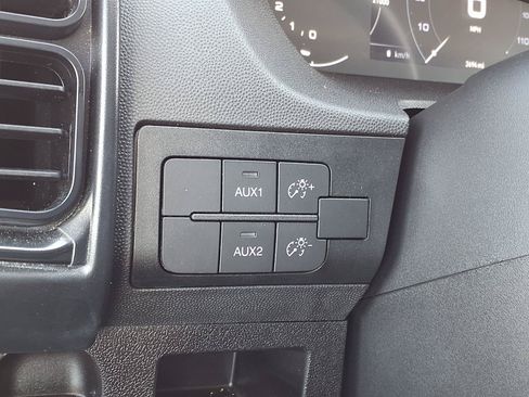 Used 2023 RAM ProMaster 2500 w/ Premium Convenience Group (B) FWD image 16