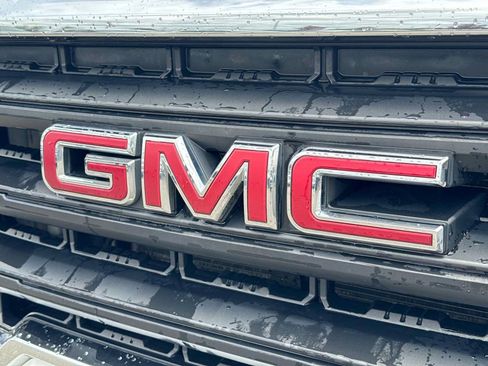 Used 2019 GMC Sierra 1500 4x4 Crew Cab w/ Convenience Package image 11