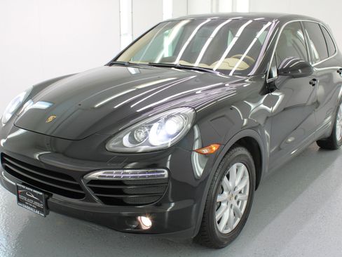 Used 2012 Porsche Cayenne image 4