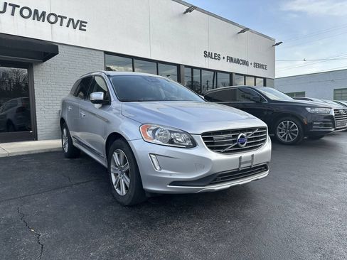 Used 2017 Volvo XC60 T5 Inscription w/ Advanced Package AWD/4WD image 19