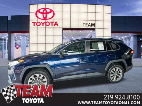 Used 2019 Toyota RAV4 XLE Premium w/ All Weather Liner Package AWD/4WD image 1