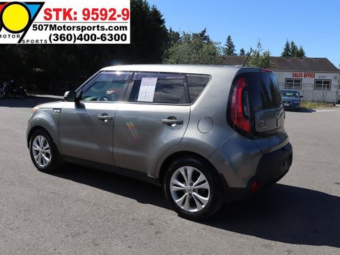 Used 2015 Kia Soul + FWD image 6