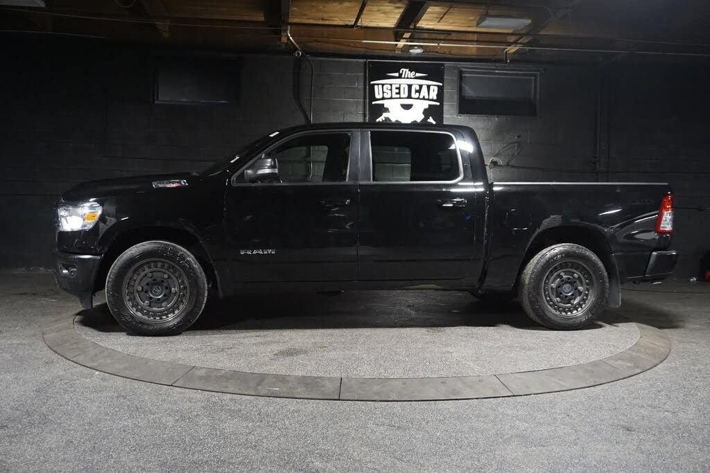 Used 2022 RAM 1500 Big Horn AWD/4WD image 2