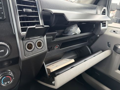 Used 2017 Ford F250 XLT image 30