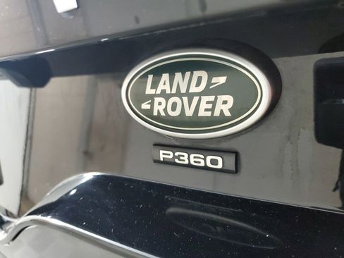 Used 2023 Land Rover Discovery Metropolitan Edition AWD/4WD image 7