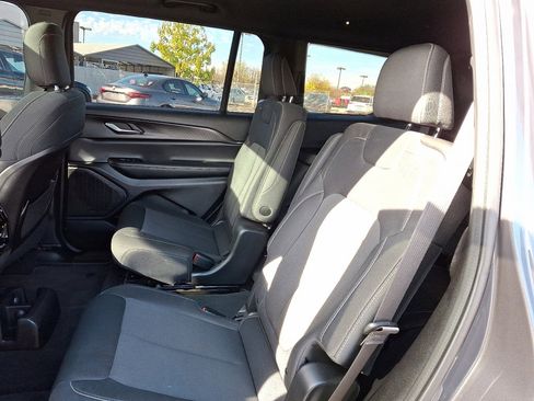 Used 2024 Jeep Grand Cherokee L Laredo w/ Luxury Tech Group I image 20