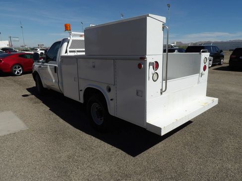 Used 2008 Ford F250 XL RWD image 6