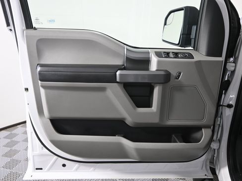 Used 2015 Ford F150 XLT w/ Equipment Group 302A Luxury image 18