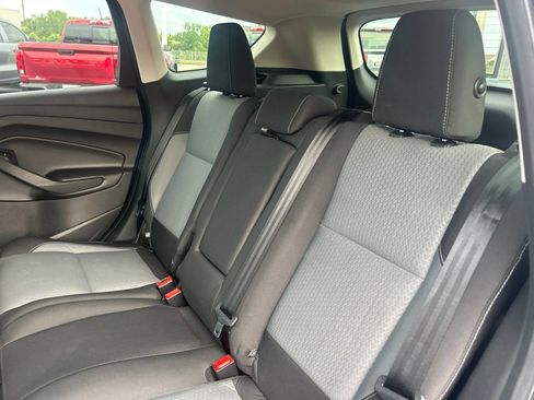 Used 2018 Ford Escape SE w/ Ford Safe & Smart Package FWD image 36