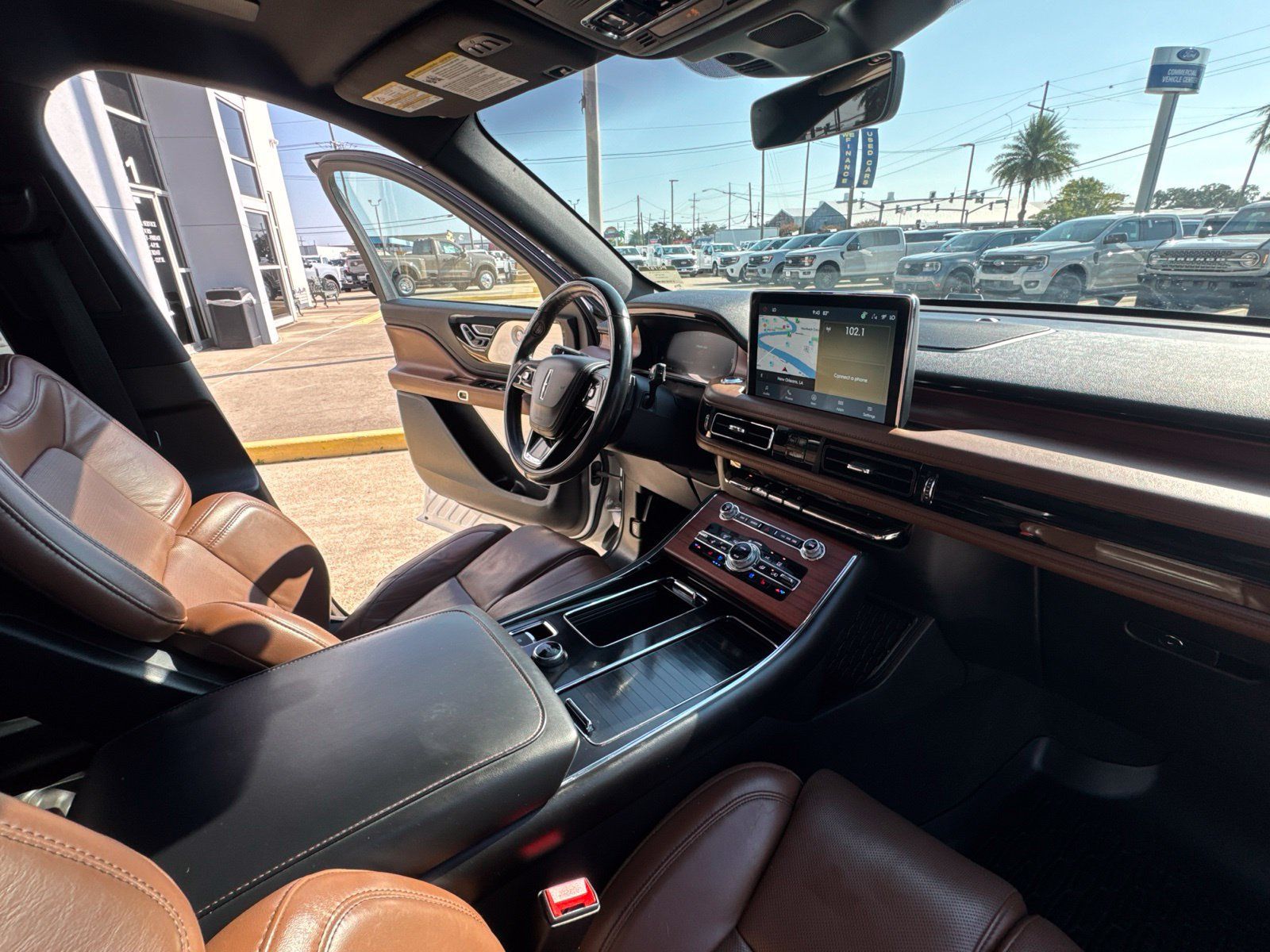 Used 2022 Lincoln Aviator Reserve w/ Equipment Group 201A AWD/4WD image 27