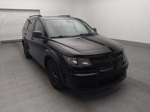 Used 2020 Dodge Journey SE w/ SE Popular Equipment Group FWD image 13