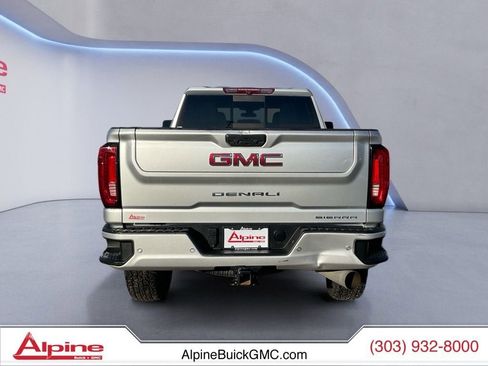 Used 2023 GMC Sierra 2500 Denali image 4
