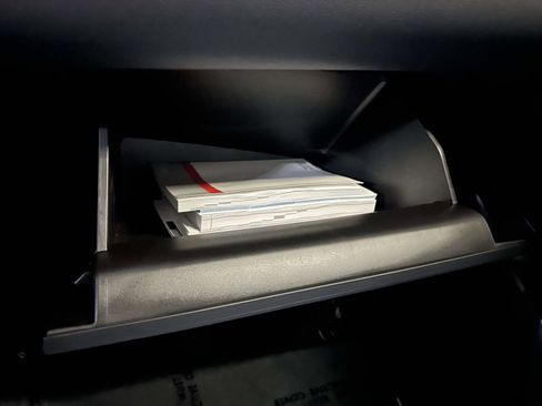 Used 2023 Toyota Corolla LE FWD image 29