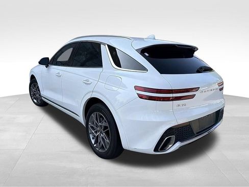 Used 2023 Genesis GV70 2.5T AWD/4WD image 6