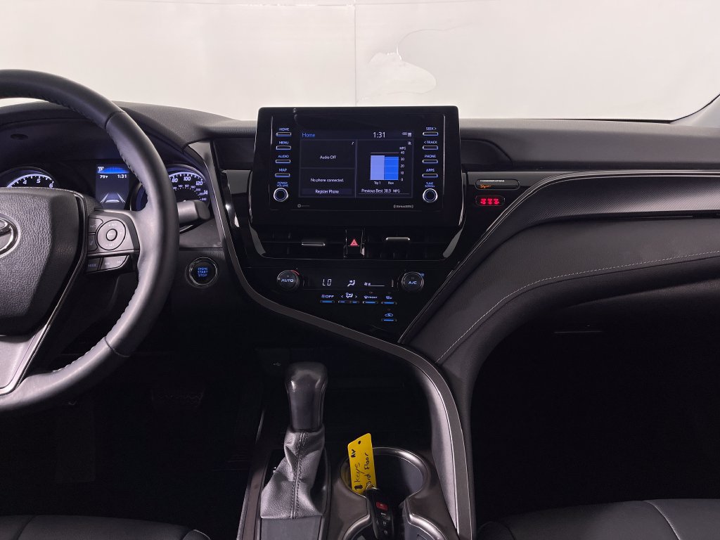 Used 2021 Toyota Camry SE w/ Convenience Package FWD image 15