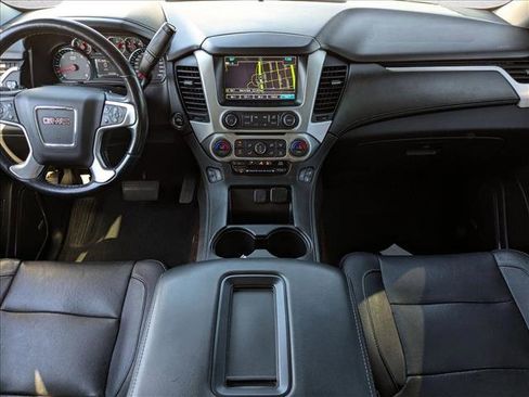 Used 2019 GMC Yukon XL SLT image 18