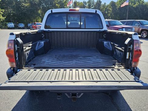 Used 2015 Toyota Tacoma PreRunner image 10