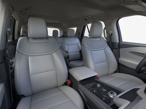 New 2026 Ford Explorer Active w/ Active Comfort Package AWD/4WD image 10