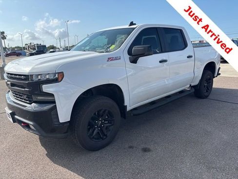 Used 2019 Chevrolet Silverado 1500 LT Trail Boss AWD/4WD image 9
