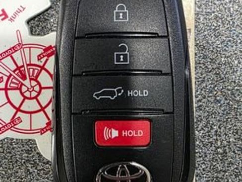 Used 2024 Toyota Grand Highlander Limited image 36