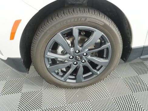 Used 2022 Chevrolet Equinox RS w/ RS Leather Package FWD image 16