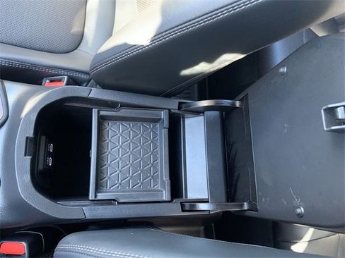 Used 2025 Toyota RAV4 Limited image 26