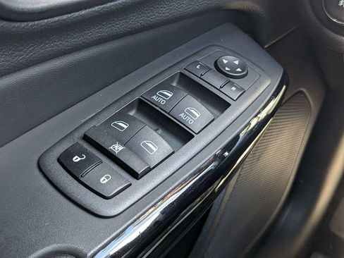 Used 2023 Jeep Cherokee Altitude Lux AWD/4WD image 27