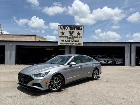 Used 2020 Hyundai Sonata SEL FWD image 1
