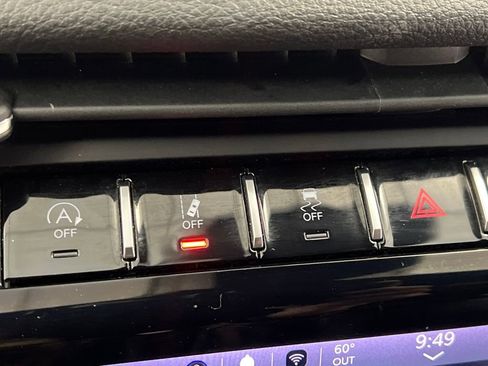 Used 2024 Jeep Grand Cherokee L Limited w/ Luxury Tech Group II image 58