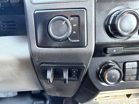 Used 2017 Ford F250 XL w/ Power Equipment Group image 31