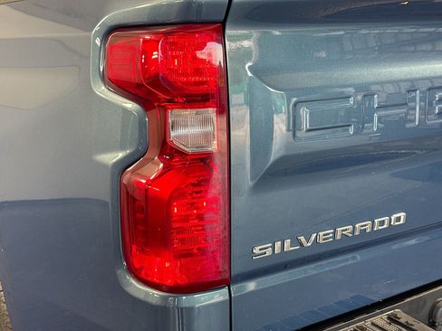Used 2024 Chevrolet Silverado 1500 Custom image 34