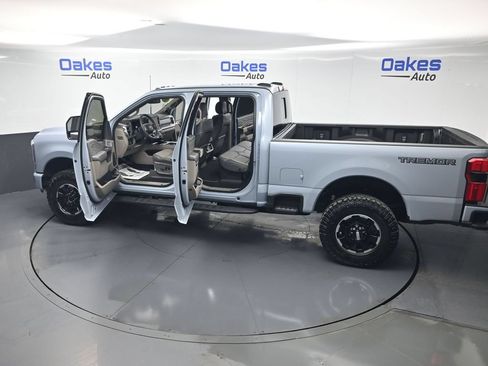 Used 2026 Ford F250 Platinum w/ Platinum Plus Package AWD/4WD image 63