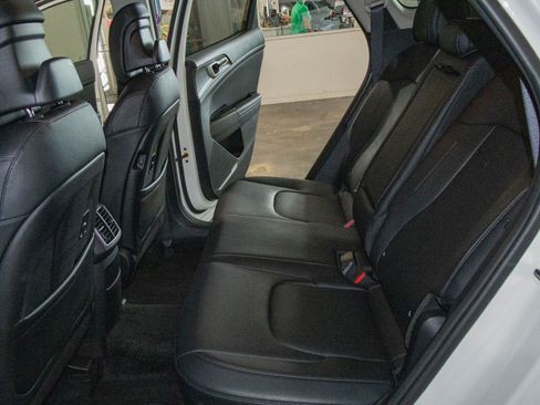 Used 2025 Kia Sportage EX AWD/4WD image 14