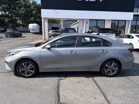 Used 2023 Kia Forte LXS FWD image 2