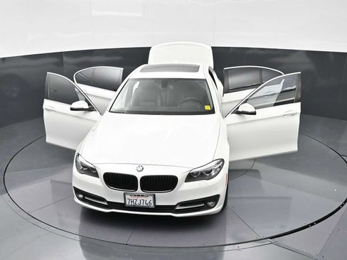 Used 2015 BMW 528i Sedan RWD image 33