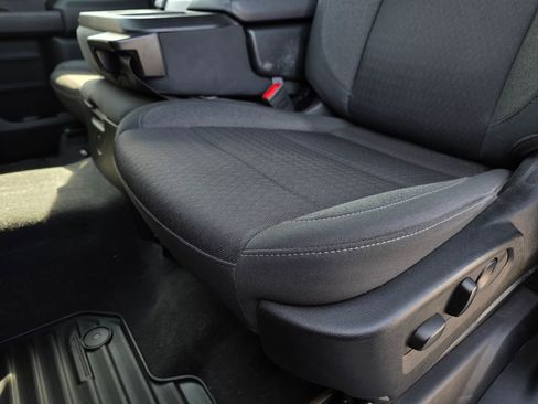 Used 2024 Chevrolet Silverado 2500 Custom w/ Custom Value Package image 22