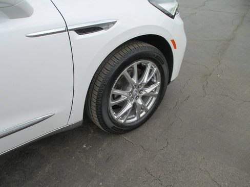 Certified 2023 Buick Enclave Essence w/ Experience Buick Package image 12