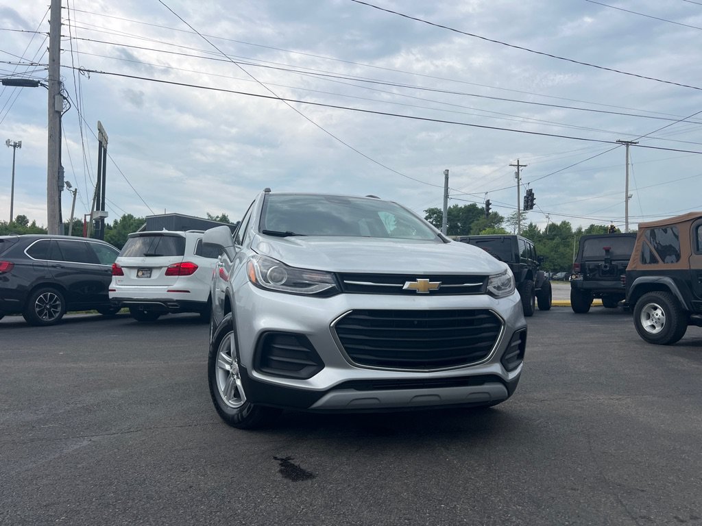 Used 2018 Chevrolet Trax LT w/ LT Convenience Package AWD/4WD image 10